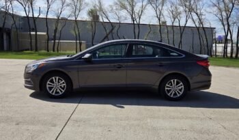 2015 Hyundai Sonata GL Sedan full