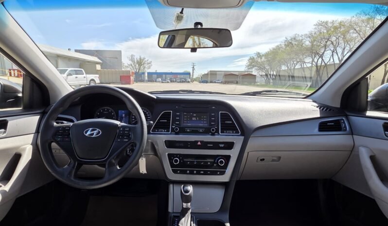 2015 Hyundai Sonata GL Sedan full