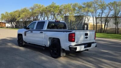2018 Chevy Silverado 1500 Custom Crew Cab 4WD