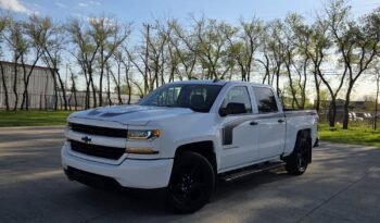 2018 Chevy Silverado 1500 Custom Crew Cab 4WD full