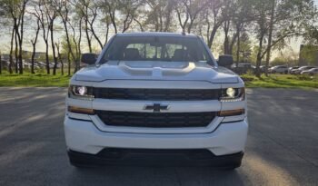 2018 Chevy Silverado 1500 Custom Crew Cab 4WD full