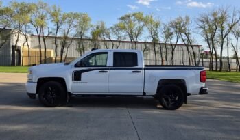 2018 Chevy Silverado 1500 Custom Crew Cab 4WD full