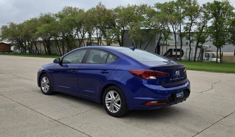 2020 Hyundai Elantra Preferred Sedan full