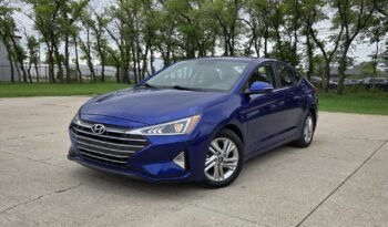 2020 Hyundai Elantra Preferred Sedan full