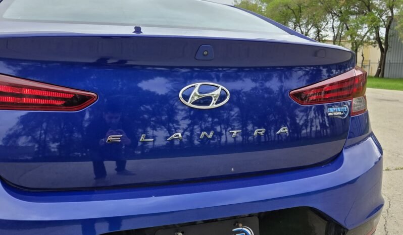 2020 Hyundai Elantra Preferred Sedan full