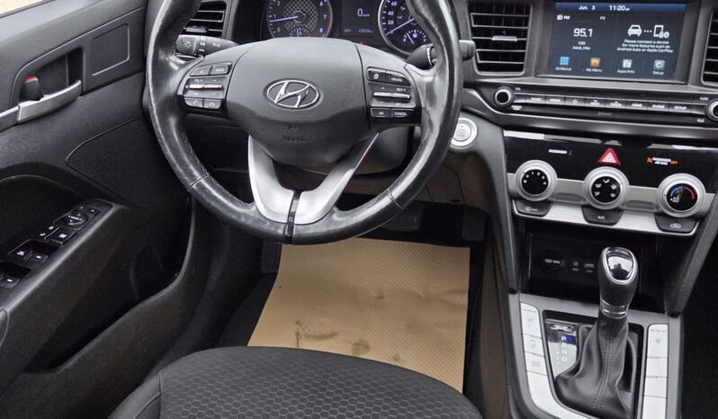 2020 Hyundai Elantra Preferred Sedan full