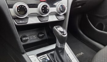 2020 Hyundai Elantra Preferred Sedan full