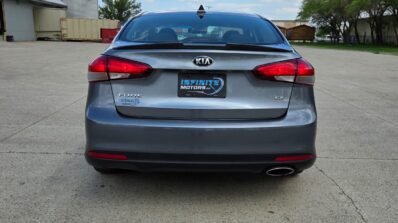2017 Kia Forte EX Sedan