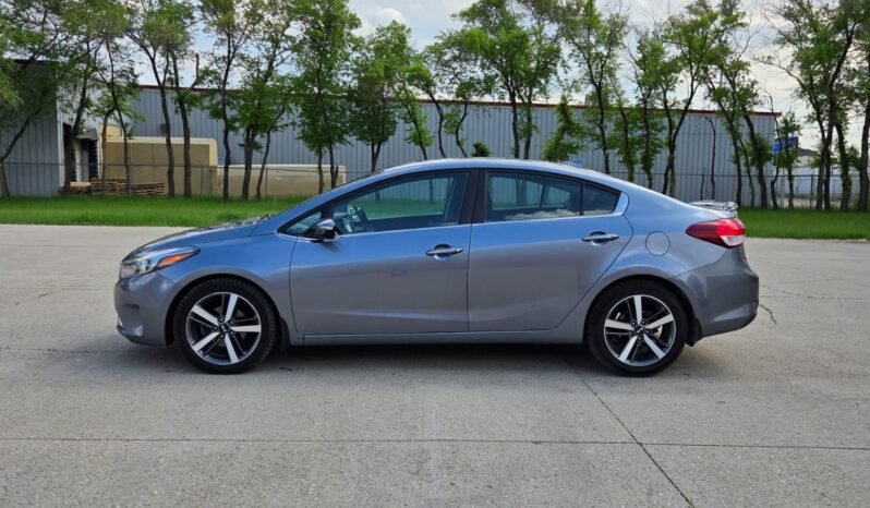 2017 Kia Forte EX Sedan full