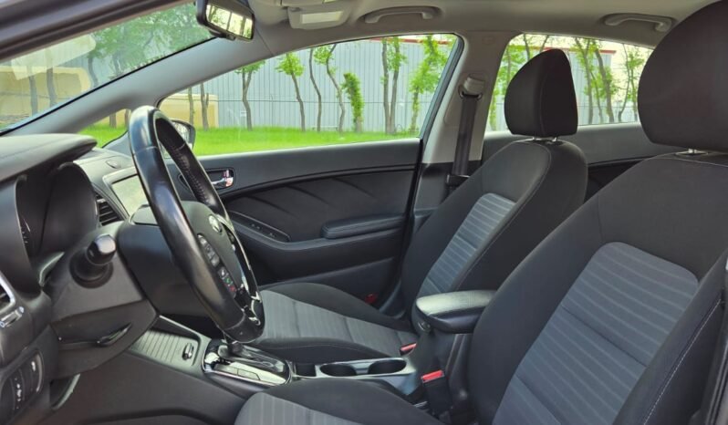 2017 Kia Forte EX Sedan full