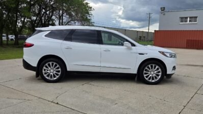 2018 Buick Enclave Essence AWD