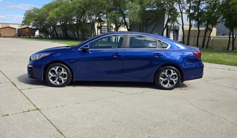 2020 Kia Forte EX Sedan full
