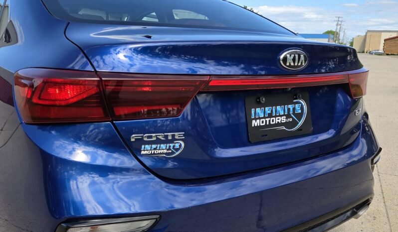 2020 Kia Forte EX Sedan full