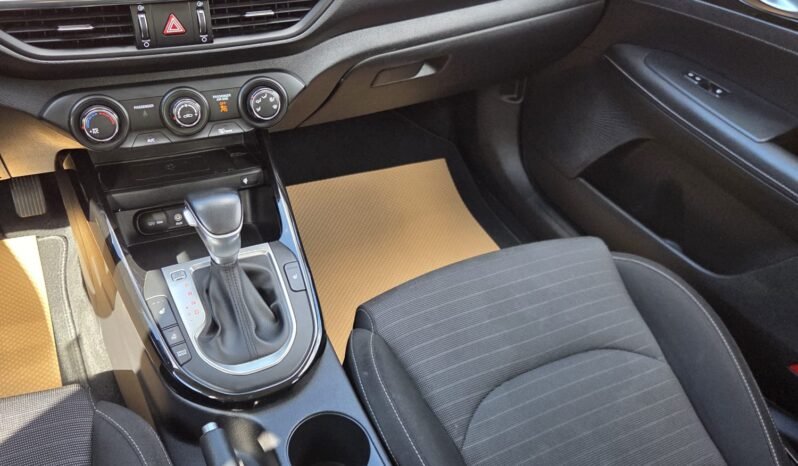 2020 Kia Forte EX Sedan full