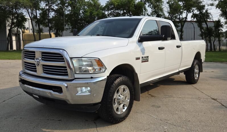2018 Ram 2500 SLT Heavy Duty CrewCab 4WD Long Box full