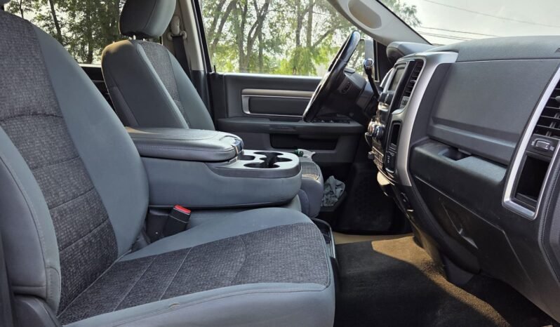 2018 Ram 2500 SLT Heavy Duty CrewCab 4WD Long Box full