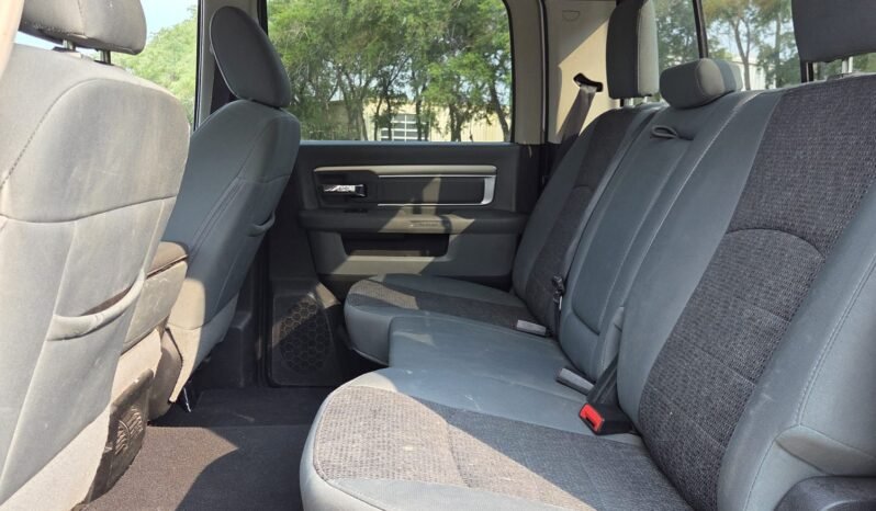 2018 Ram 2500 SLT Heavy Duty CrewCab 4WD Long Box full