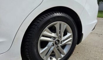 2020 Hyundai Elantra Preferred SEL Sedan full