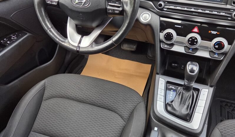 2020 Hyundai Elantra Preferred SEL Sedan full