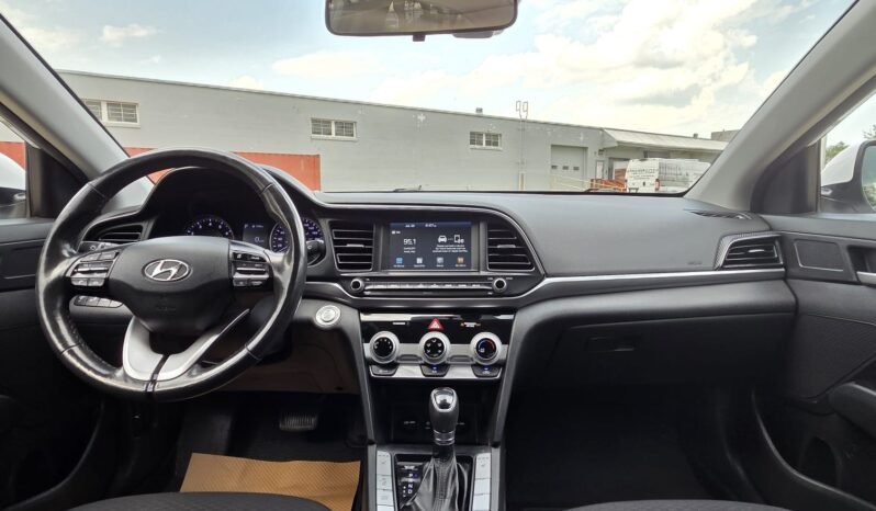 2020 Hyundai Elantra Preferred SEL Sedan full