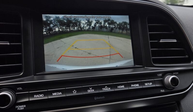 2020 Hyundai Elantra Preferred SEL Sedan full