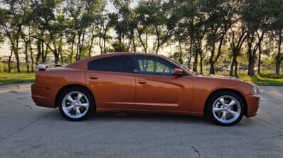 2011 Dodge Charger R/T Hemi Sedan