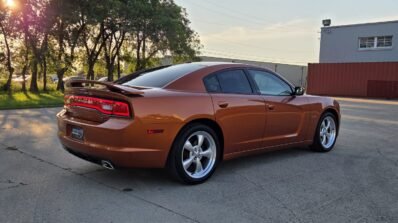 2011 Dodge Charger R/T Hemi Sedan