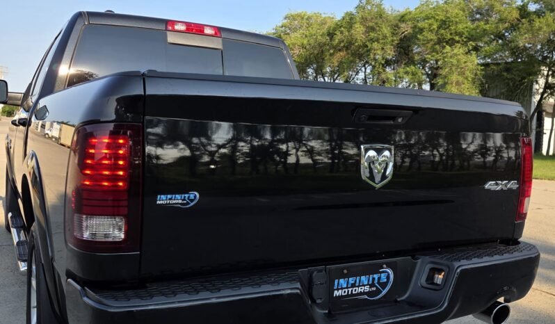 2017 Ram 1500 Sport Crew Cab 4WD full