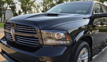 2017 Ram 1500 Sport Crew Cab 4WD full