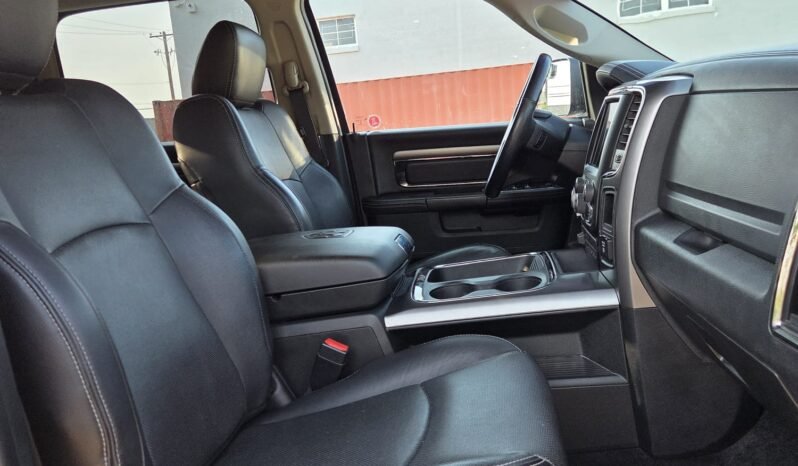 2017 Ram 1500 Sport Crew Cab 4WD full