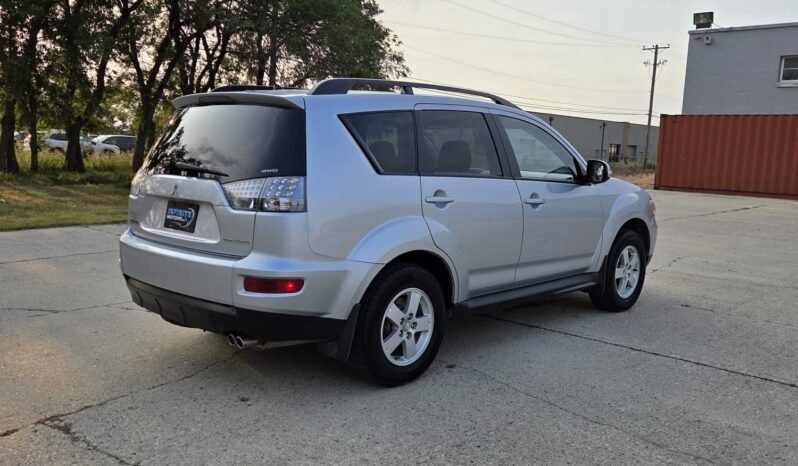 2010 Mitsubishi Outlander XLS 4WD full