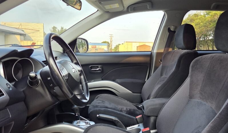 2010 Mitsubishi Outlander XLS 4WD full