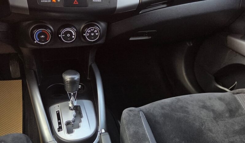 2010 Mitsubishi Outlander XLS 4WD full