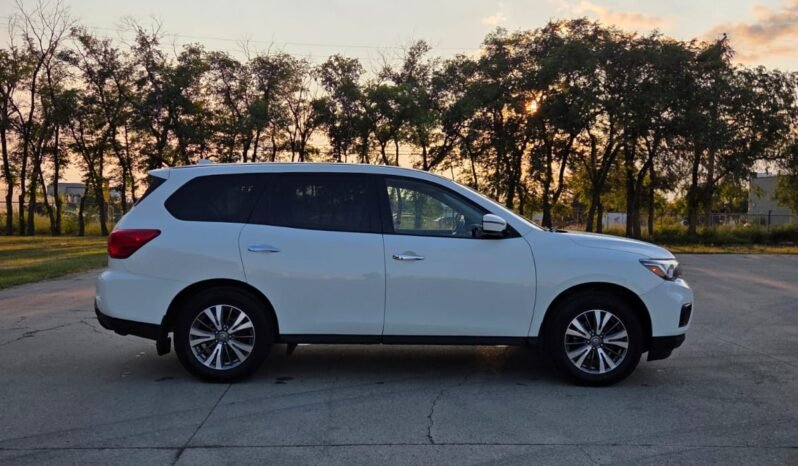 2019 Nissan Pathfinder S 4WD 7 Passenger full