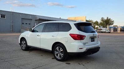 2019 Nissan Pathfinder S 4WD 7 Passenger