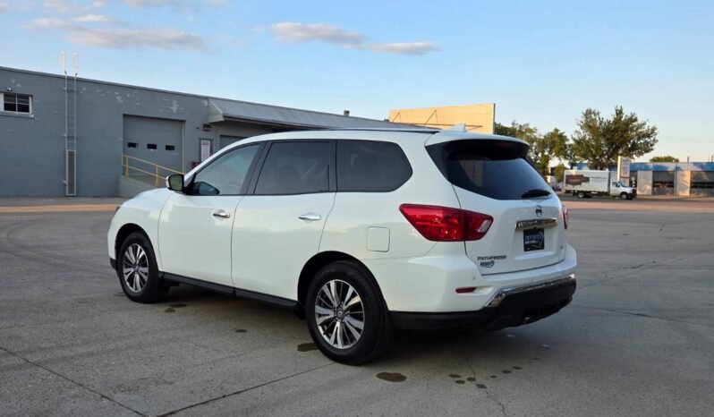 2019 Nissan Pathfinder S 4WD 7 Passenger full