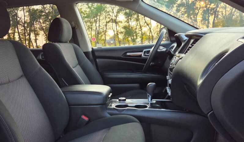 2019 Nissan Pathfinder S 4WD 7 Passenger full