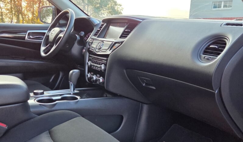 2019 Nissan Pathfinder S 4WD 7 Passenger full