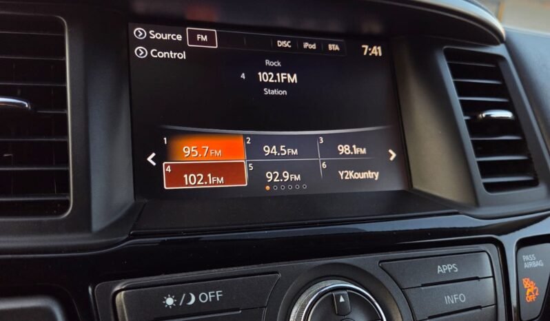 2019 Nissan Pathfinder S 4WD 7 Passenger full