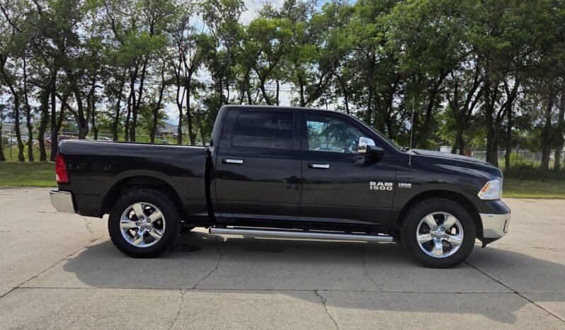 2015 Ram 1500 Big Horn 4WD CrewCab full