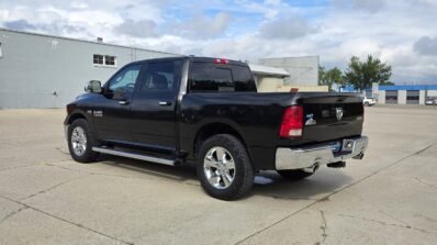 2015 Ram 1500 Big Horn 4WD CrewCab