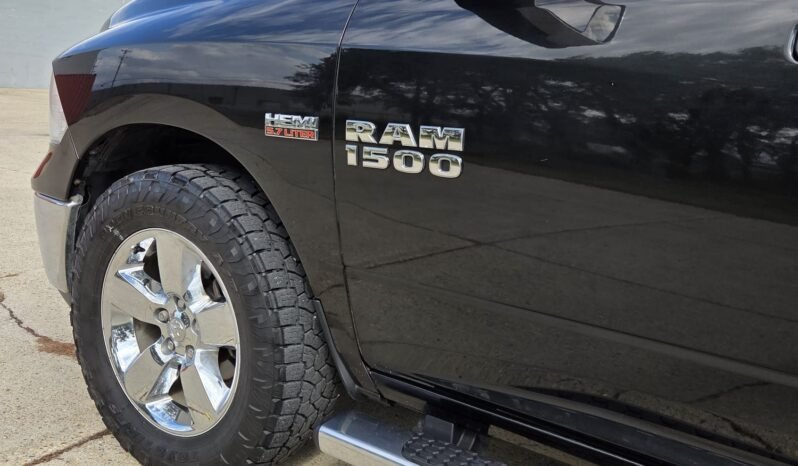 2015 Ram 1500 Big Horn 4WD CrewCab full
