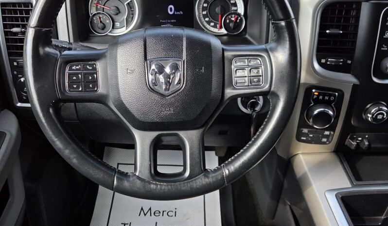 2015 Ram 1500 Big Horn 4WD CrewCab full