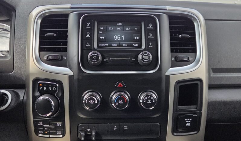 2015 Ram 1500 Big Horn 4WD CrewCab full