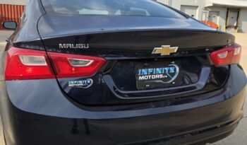 2017 Chevy Malibu LT Sedan full