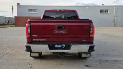 2018 GMC Sierra 1500 SLT Crew Cab 4WD 6.2L