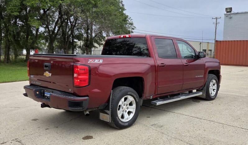 2017 Chevy Silverado 1500 LT Z71 4WD Crew Cab full