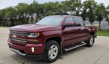 2017 Chevy Silverado 1500 LT Z71 4WD Crew Cab full