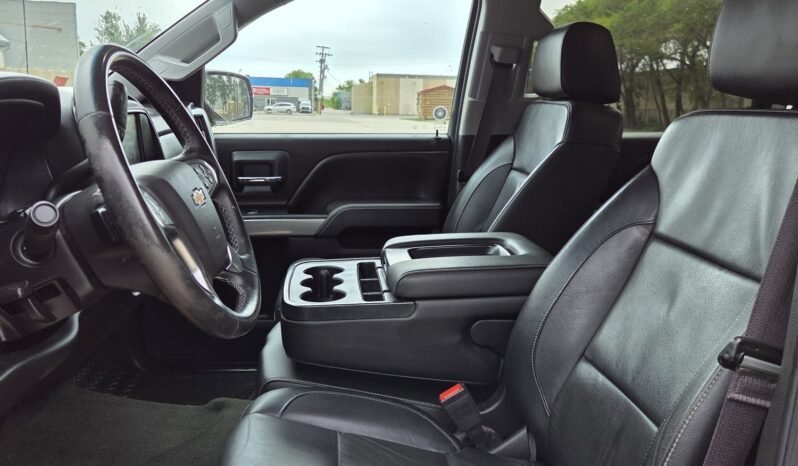 2017 Chevy Silverado 1500 LT Z71 4WD Crew Cab full