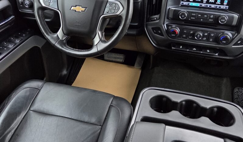 2017 Chevy Silverado 1500 LT Z71 4WD Crew Cab full